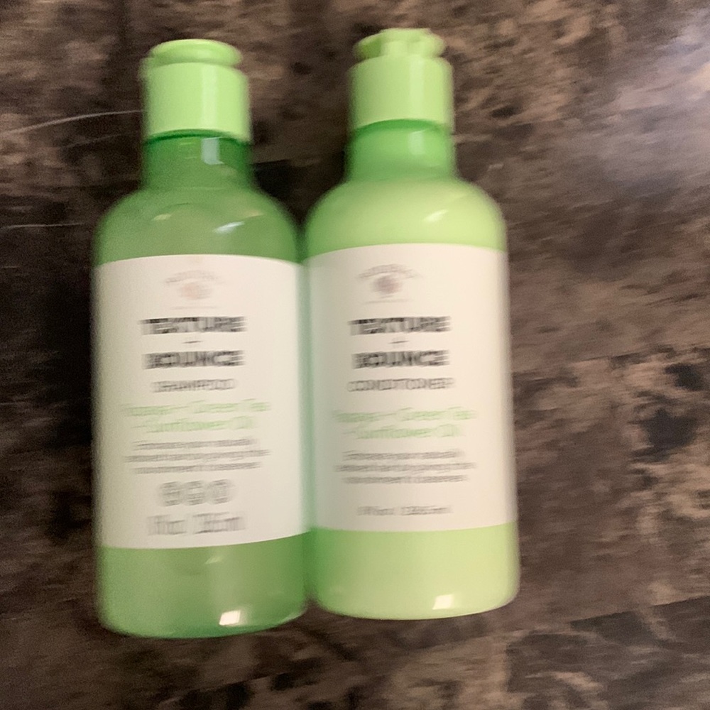 BOLREO BEVERLY HILLS SHAMPOO & CONDITIONER  $15 FOR THE SET PLUS SHIPPING
